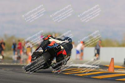 media/Oct-29-2022-CVMA (Sat) [[14c0aa3b66]]/Race 8 Supersport Middleweight/Folder 2/